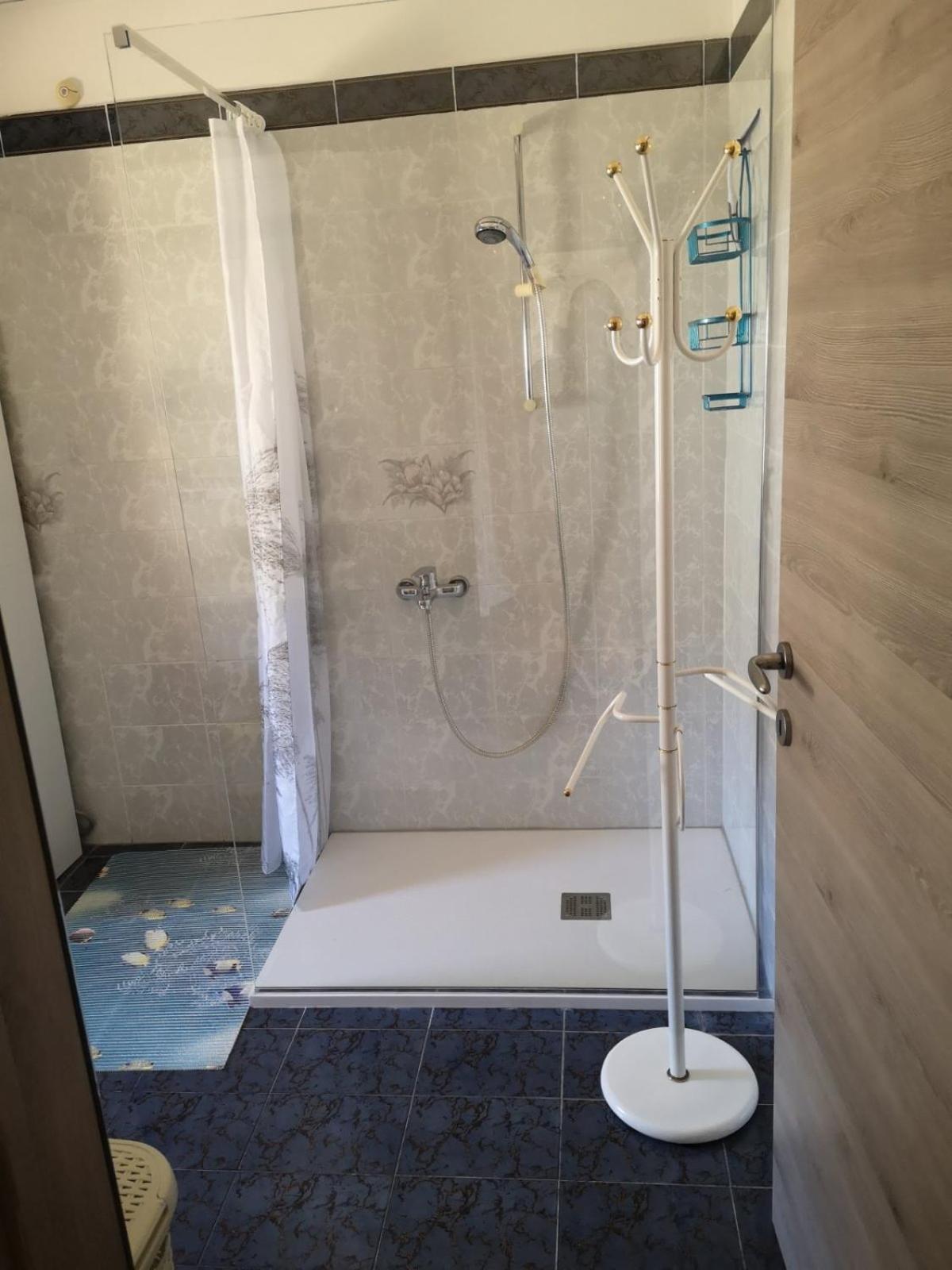 Apartma Ester Lucija Bagian luar foto