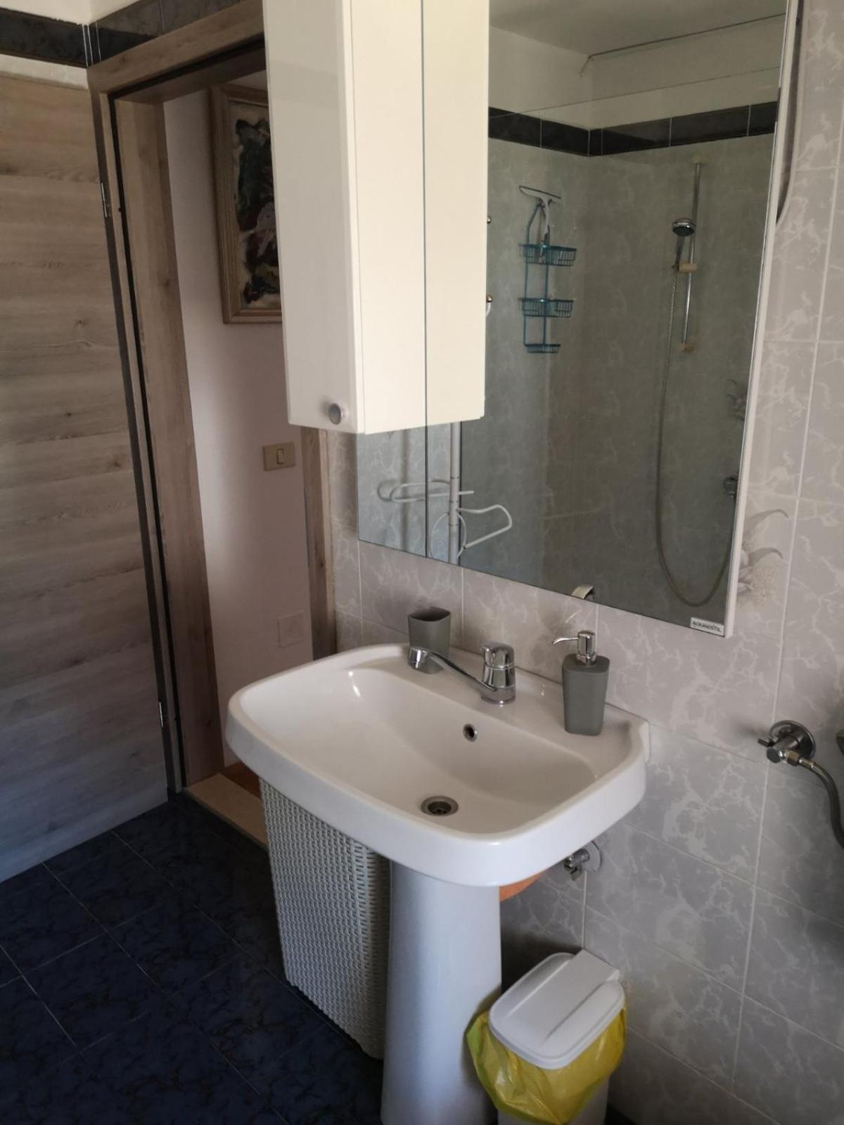 Apartma Ester Lucija Bagian luar foto